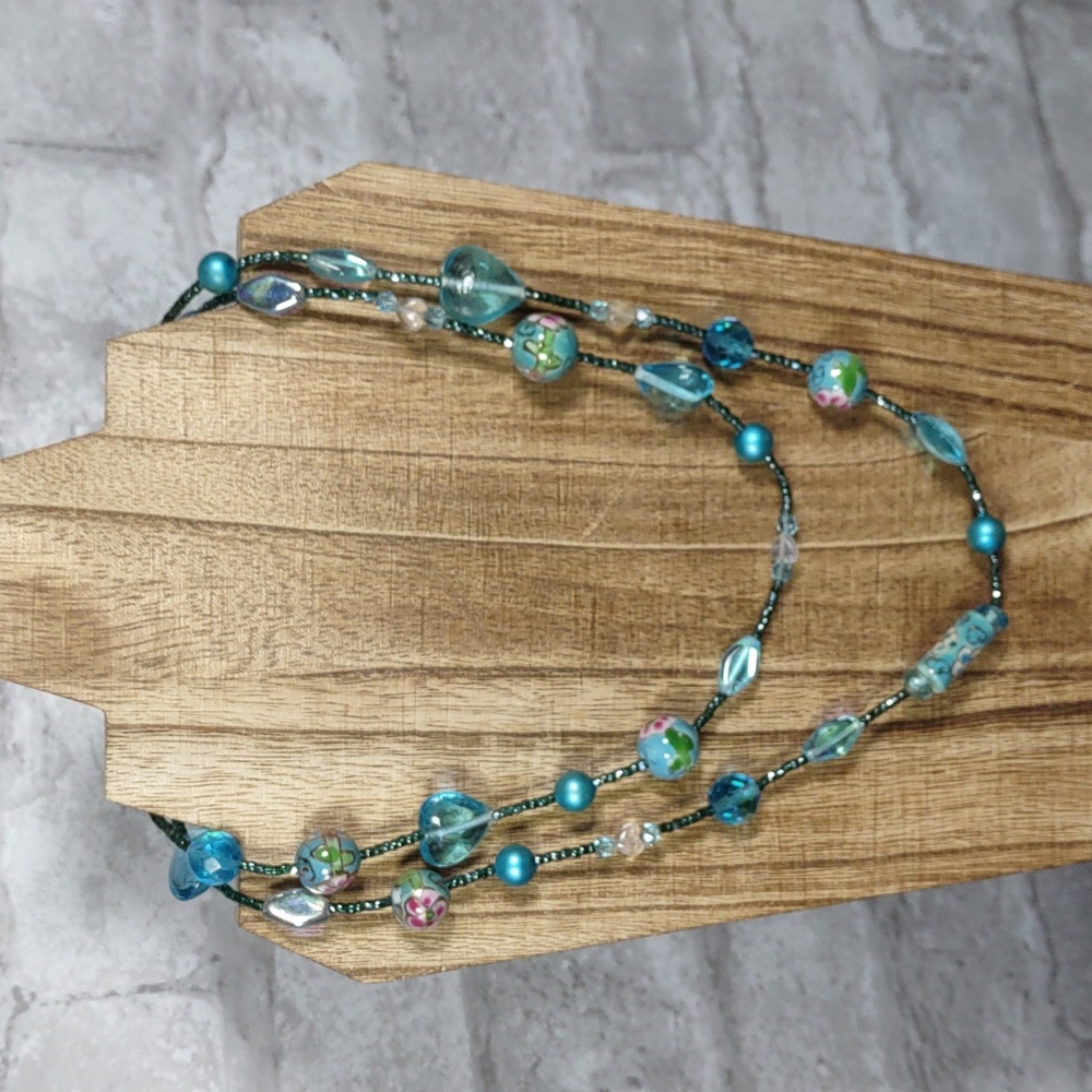Three Ladies Glass Bead Necklace